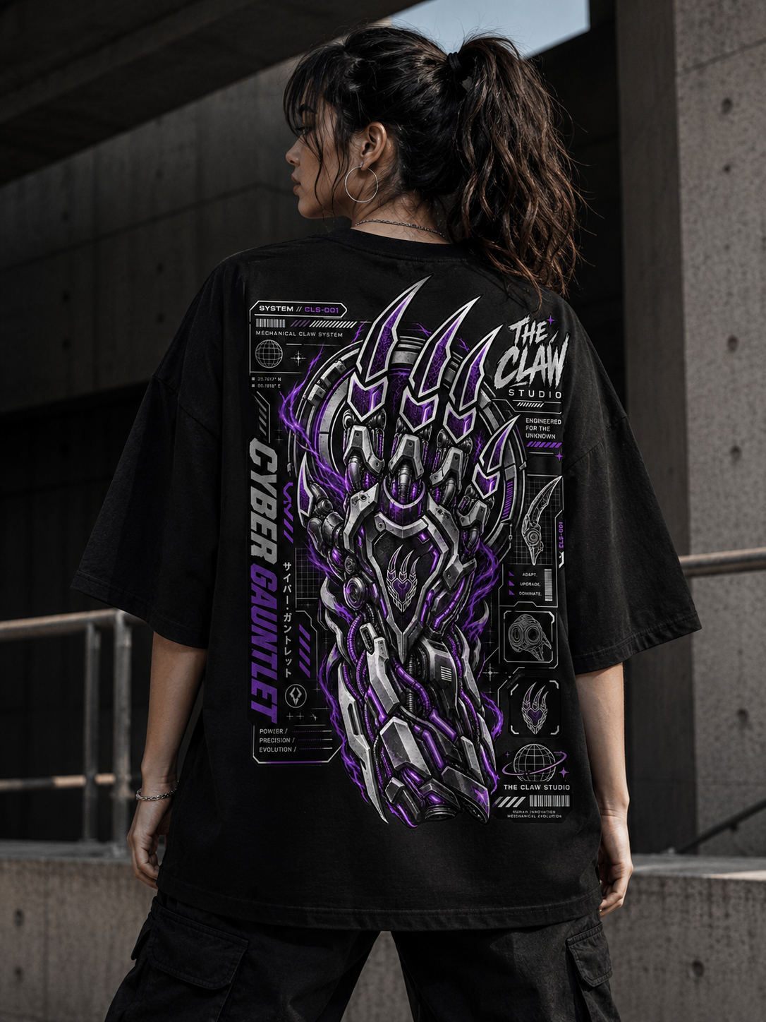 CYBER GAUNTLET Oversized Streetwear Tee (Black)